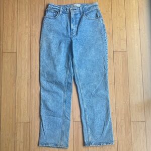 Abercrombie Curve Love Jeans The 90’s Straight Ultra High Rise Size 28
